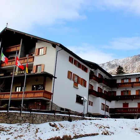 Hotel Cristallino *